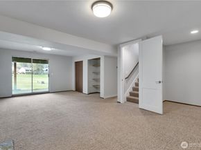 32417 29th Avenue SW, Federal Way WA 98023