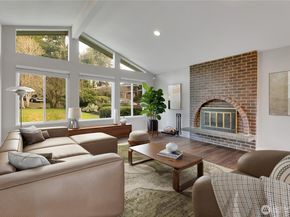 32417 29th Avenue SW, Federal Way WA 98023