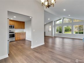 32417 29th Avenue SW, Federal Way WA 98023