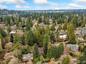 10723 24th Avenue NE, Seattle WA 98125