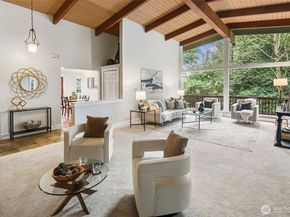 10723 24th Avenue NE, Seattle WA 98125