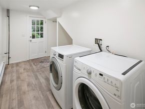 10723 24th Avenue NE, Seattle WA 98125