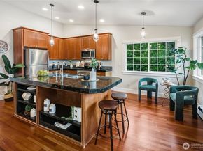 10723 24th Avenue NE, Seattle WA 98125