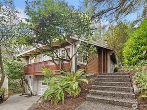 10723 24th Avenue NE, Seattle WA 98125