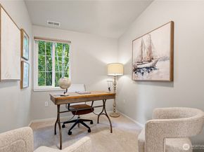 18258 NE 96th Way 103, Redmond WA 98052