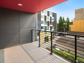 2005 E Denny Way B, Seattle WA 98122