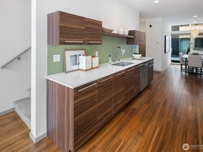 2005 E Denny Way B, Seattle WA 98122