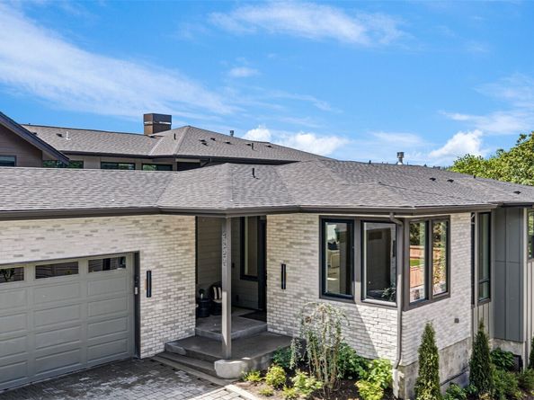 4322 102nd Court NE, Kirkland WA 98033