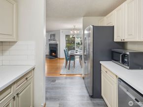 23810 12th Place S 504, Des Moines WA 98198