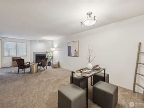 700 N 160th Street A110, Shoreline WA 98133