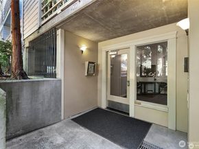 700 N 160th Street A110, Shoreline WA 98133