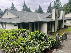526 S 323rd Place 11F, Federal Way WA 98003