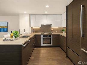 588 Bell Street 214S, Seattle WA 98121