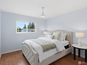 2713 NE 23rd Place, Renton WA 98056