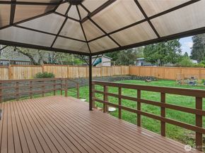 2713 NE 23rd Place, Renton WA 98056