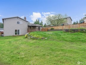 2713 NE 23rd Place, Renton WA 98056