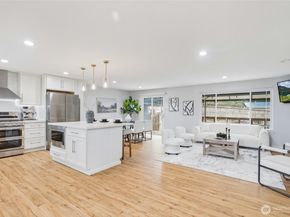 2713 NE 23rd Place, Renton WA 98056