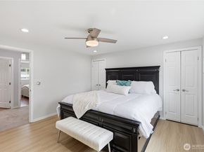 2713 NE 23rd Place, Renton WA 98056