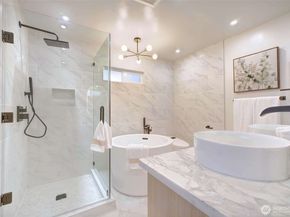 13901 Somerset Lane SE, Bellevue WA 98006