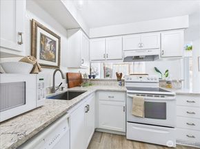 8424 25th Avenue SW C, Seattle WA 98106