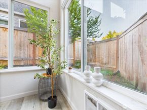 8424 25th Avenue SW C, Seattle WA 98106