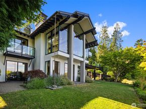 4014 E Mercer Way, Mercer Island WA 98040