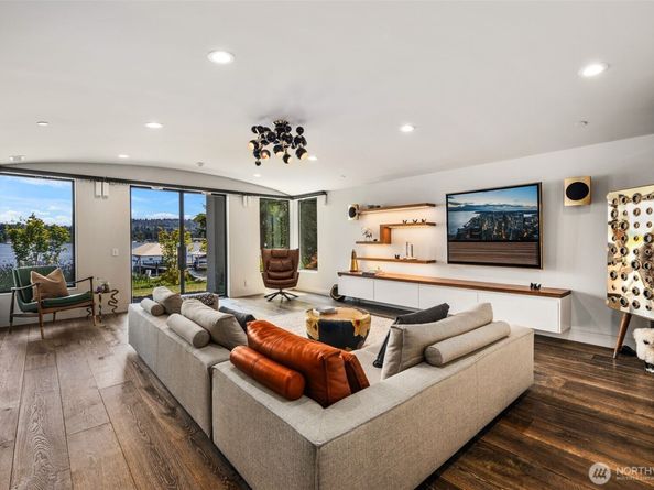 4014 E Mercer Way, Mercer Island WA 98040