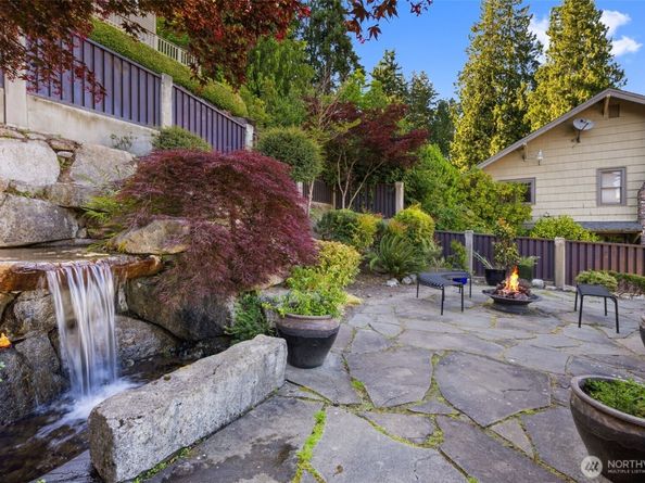 4014 E Mercer Way, Mercer Island WA 98040
