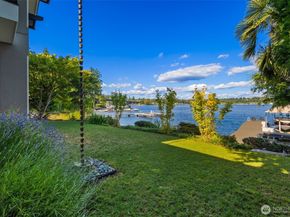 4014 E Mercer Way, Mercer Island WA 98040
