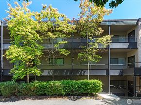 5101 NE 55th Street 103, Seattle WA 98105