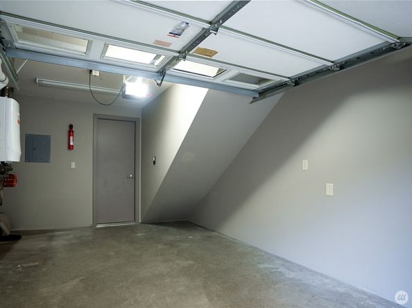 923 N 85Th Street A, Seattle WA 98103