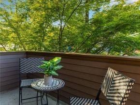 923 N 85Th Street A, Seattle WA 98103