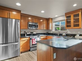 923 N 85Th Street A, Seattle WA 98103