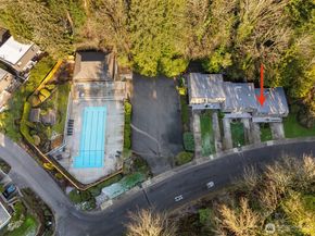 16932 NE 2nd Place, Bellevue WA 98008