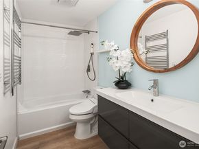 16932 NE 2nd Place, Bellevue WA 98008