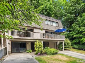 16932 NE 2nd Place, Bellevue WA 98008