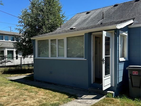 2426 Pine Street, Everett WA 98201