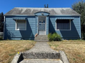 2426 Pine Street