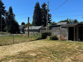 2426 Pine Street, Everett WA 98201