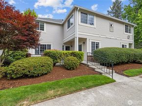 10909 Avondale Road NE K141, Redmond WA 98052