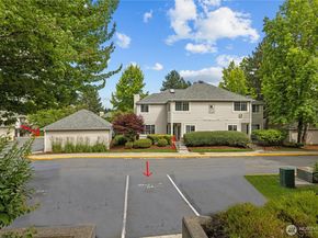 10909 Avondale Road NE K141, Redmond WA 98052