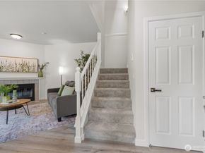 10909 Avondale Road NE K141, Redmond WA 98052