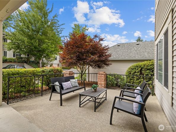10909 Avondale Road NE K141, Redmond WA 98052