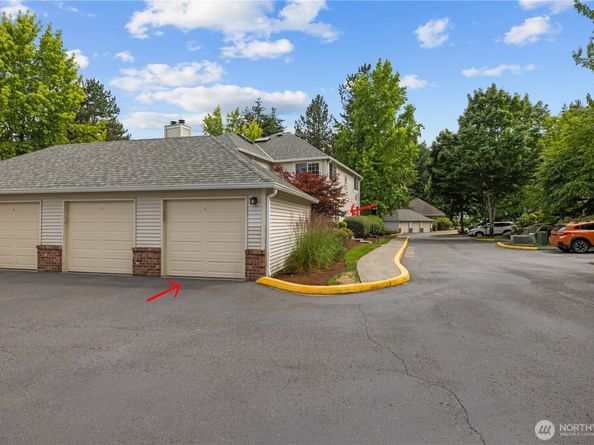 10909 Avondale Road NE K141, Redmond WA 98052