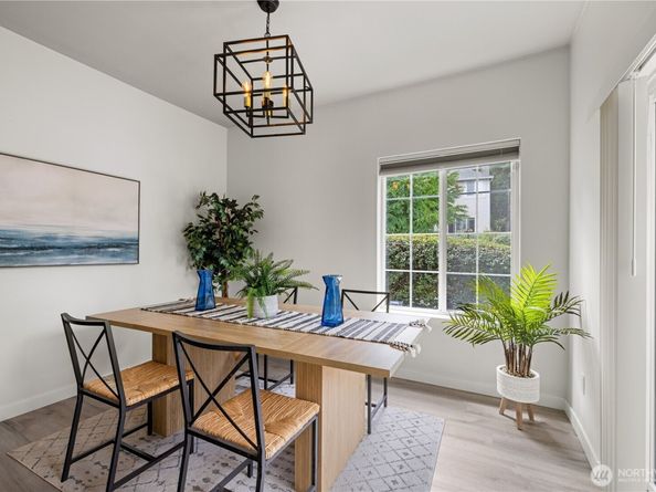 10909 Avondale Road NE K141, Redmond WA 98052