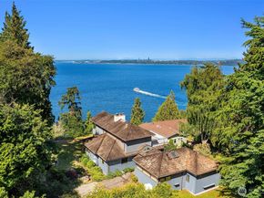 10634 SW Cowan Road, Vashon WA 98070