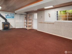 10634 SW Cowan Road, Vashon WA 98070