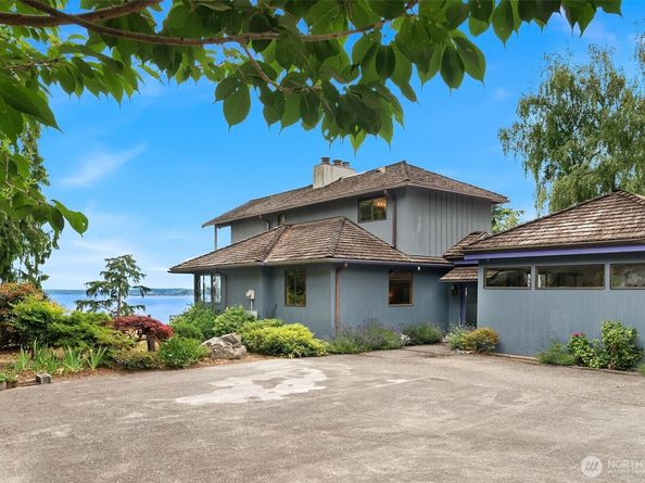 10634 SW Cowan Road, Vashon WA 98070