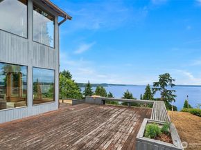 10634 SW Cowan Road, Vashon WA 98070