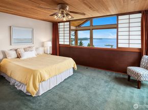 10634 SW Cowan Road, Vashon WA 98070